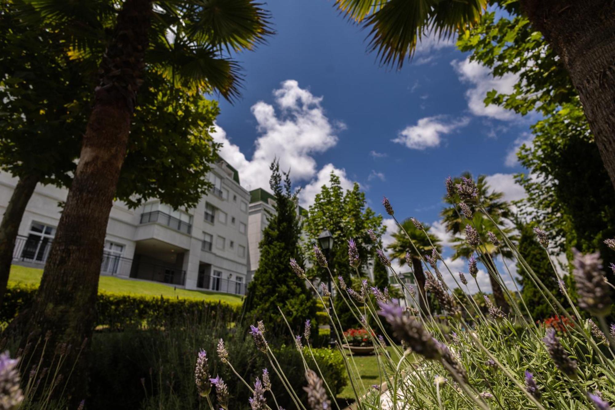 Superita Campos do Jordão: Upscale Resort-Style Apartment Near Capivari Exterior photo